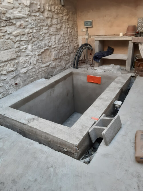 artisan maçon david barry realisation ferraillage beton et enduit a aigues mortes