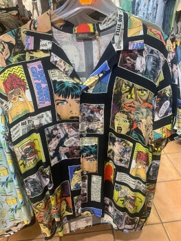 chemise impression bande dessinée dans la boutique de NOK ISLAND COLLECTION