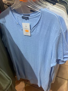  tee-shirt bleue dans la boutique de NOK ISLAND COLLECTION